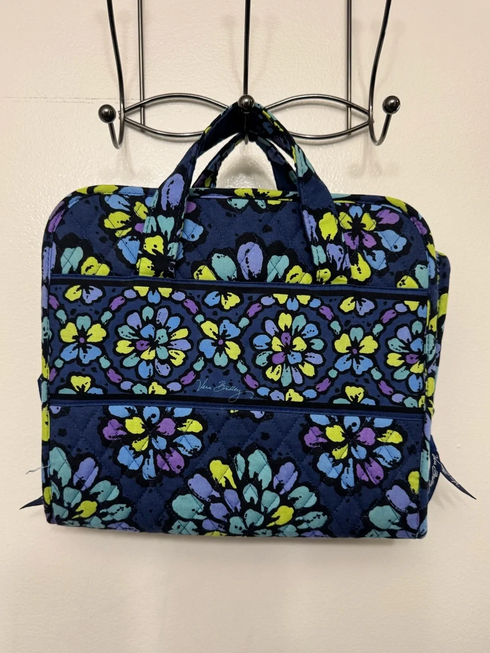 Vera Bradley Hanging Organizer | Travel Toiletry Storage Bag